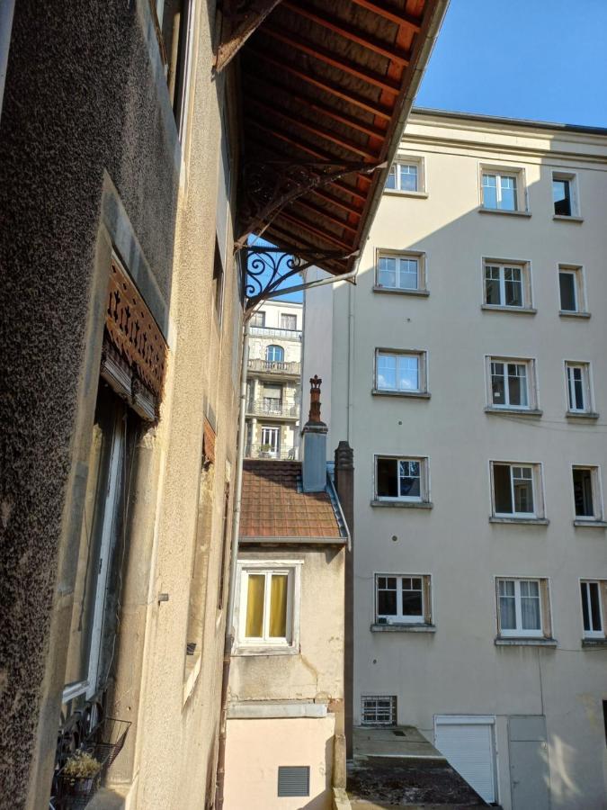 Le Carnot, A Deux Pas Du Centre Ville ブザンソン エクステリア 写真