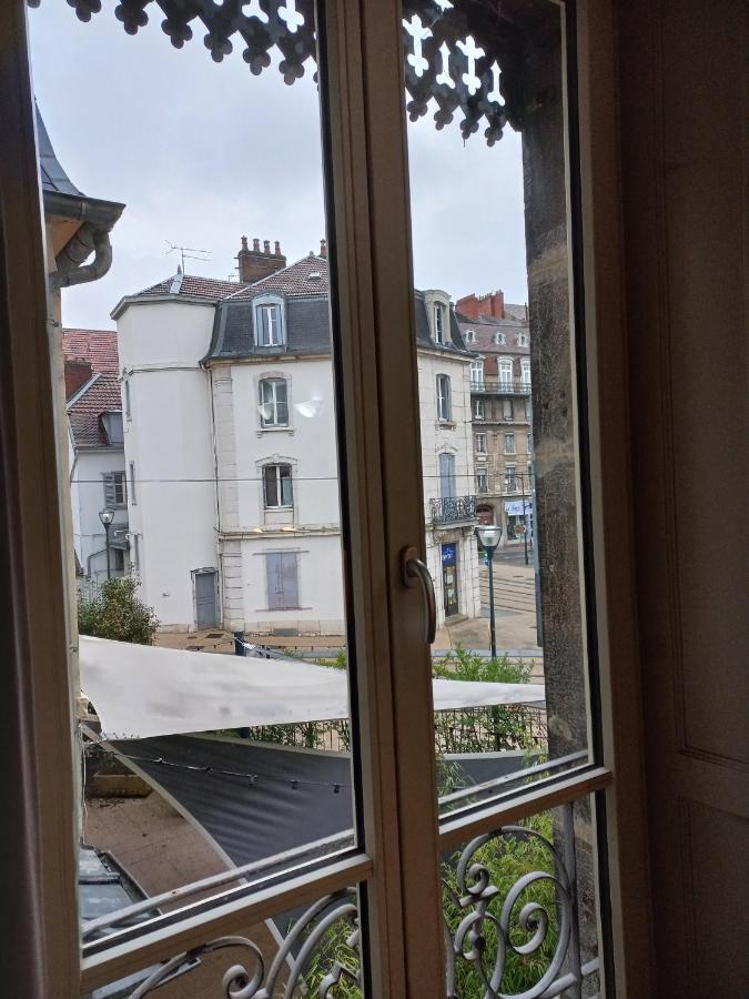 Le Carnot, A Deux Pas Du Centre Ville ブザンソン エクステリア 写真