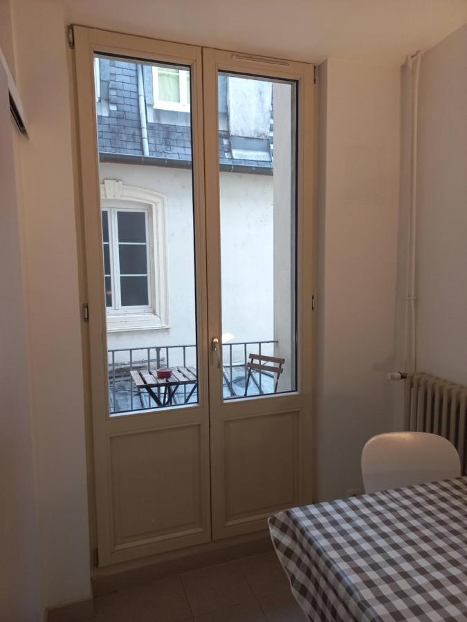 Le Carnot, A Deux Pas Du Centre Ville ブザンソン エクステリア 写真